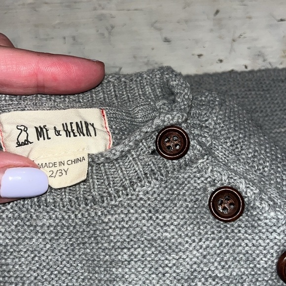 Me & Henry Boy's Cotton Knit Long-Sleeve Sweater in grey | size 2/3 years old - Picture 3 of 4